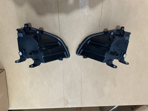 GA-V-097B-L*VOLVO VNL 2018+ Fog Lamp Normal Black